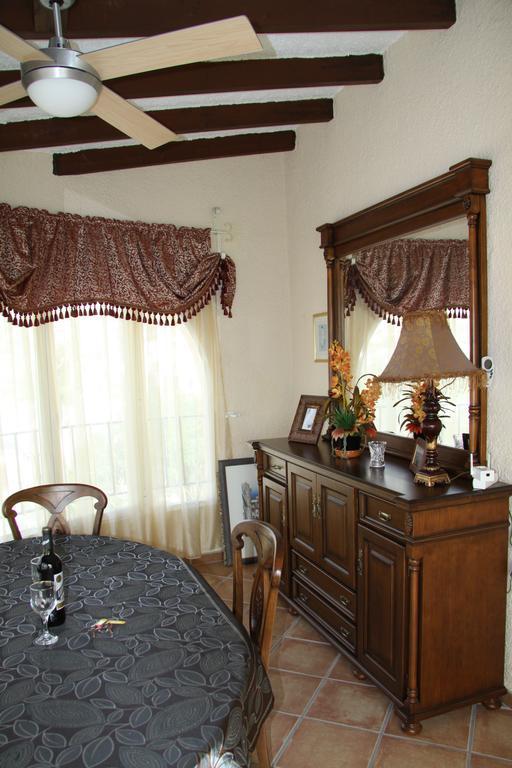 Apartamentos El Tosal 47A カルプ エクステリア 写真